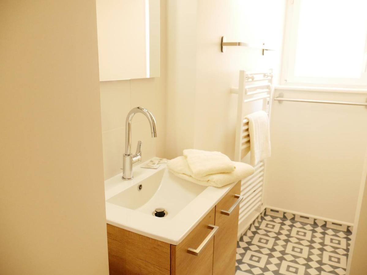 Appartement Avec Chambre - Entree Spa Incluse Bourbon-Lancy Eksteriør bilde